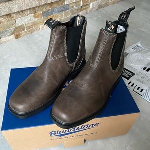 Blundstone 1395 boots dress stone grey chisel toe NIB